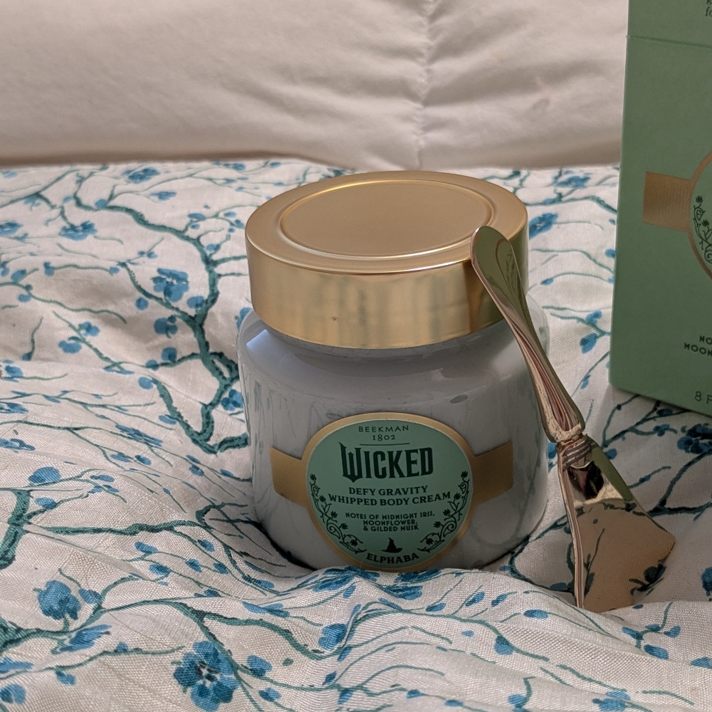 New Beekman 1802 Wicked Movie Whipped Body Cream - New In Box - Picture 8 of 8